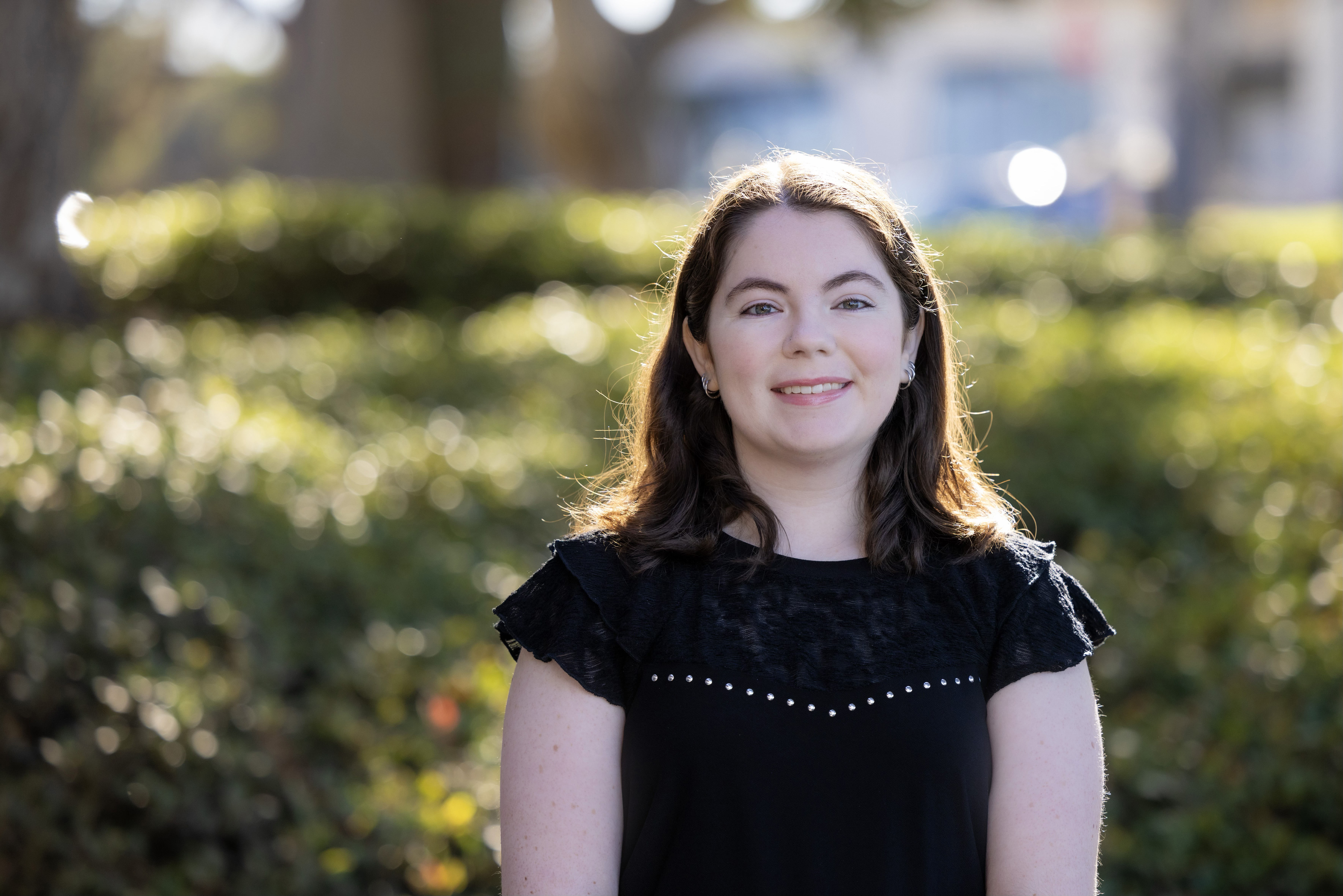 Laura Shull headshot