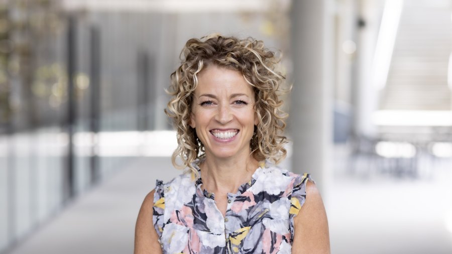 Sarah Alcorn Headshot