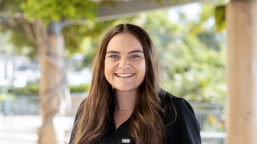 Grace Huter Headshot