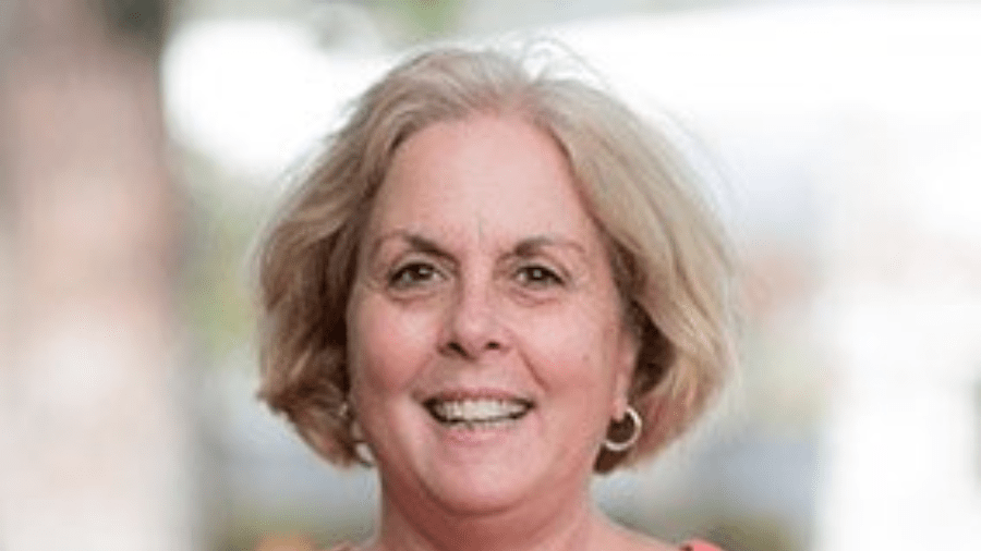 Headshot of Rebecca Laird.