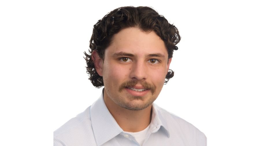 Zach Burton headshot