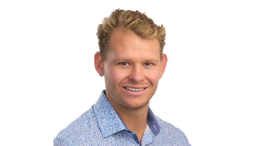 Evan Vanderbyl headshot