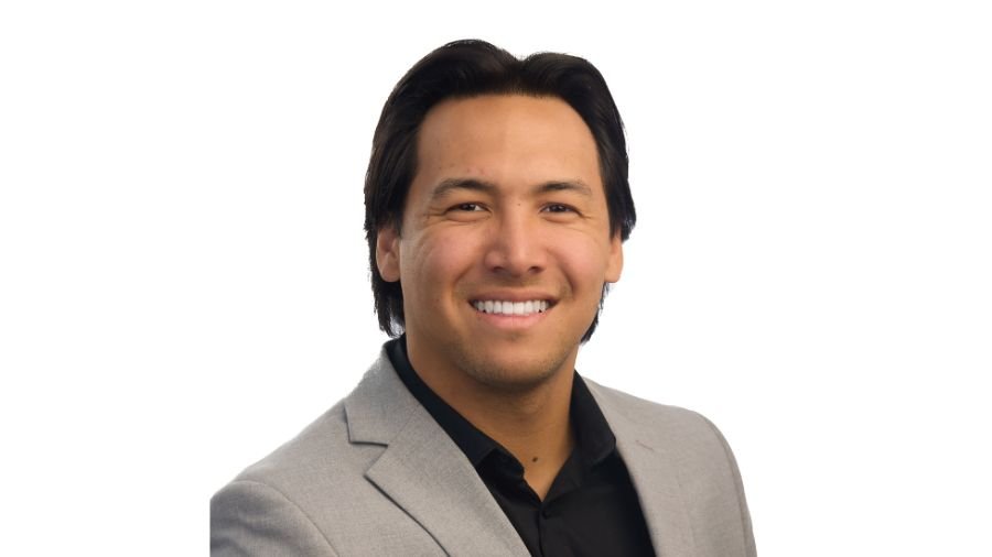 Corey Kardos headshot