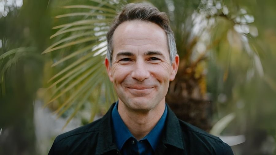 James Daichendt Headshot