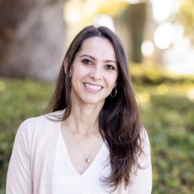 Laura Dimler Headshot