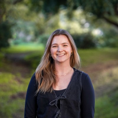 Kaitlyn Ecklund Headshot