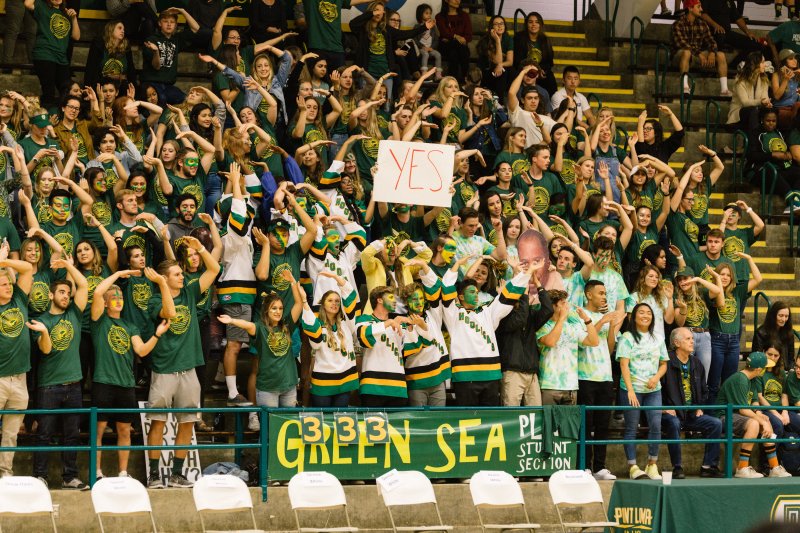 Students cheering in the gym 