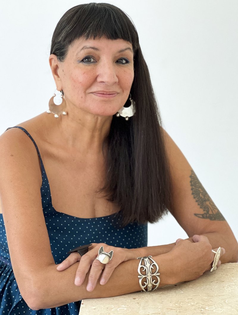 Sandra Cisneros headshot