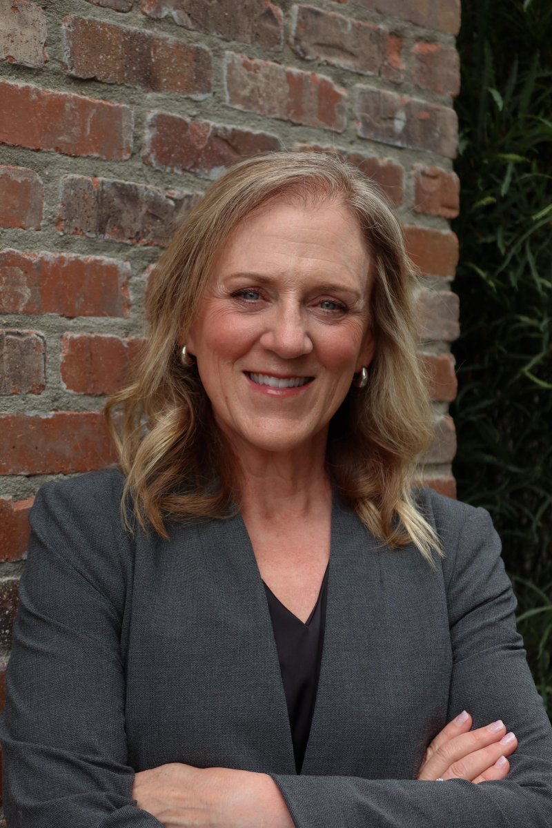 Portrait headshot of Dr. Stacey Berggren.